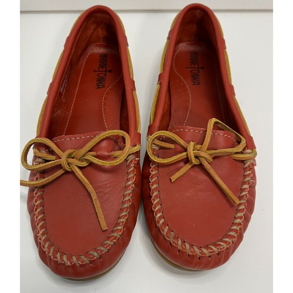 Vintage Minnetonka red leather boat driver moccasins. Size 7.5(W).